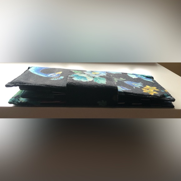 Women’s wallet / Credit card holder / Card organizer in peacock theme - Picture 11 of 16